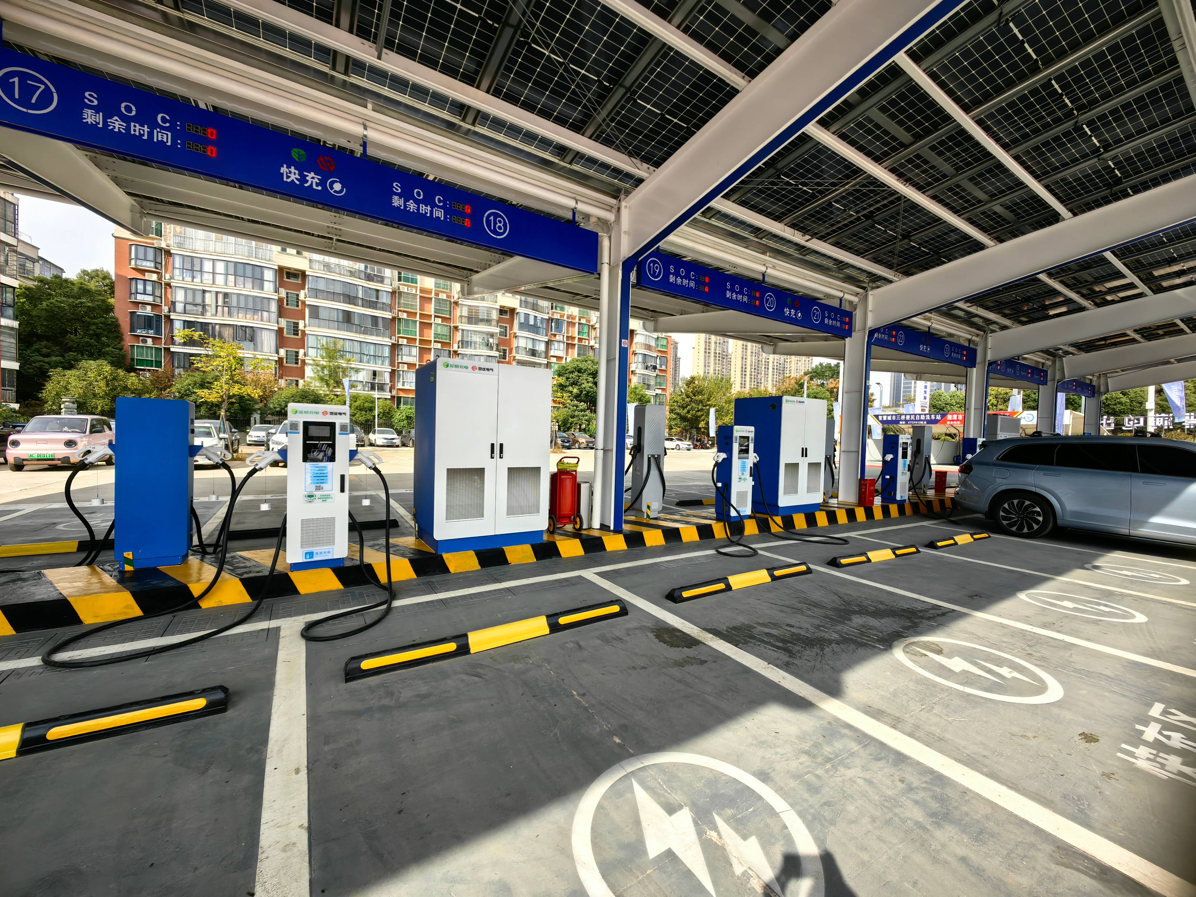 360kW/480kW Haoyue Series EV Charging Stack Combined With Energy Storage System